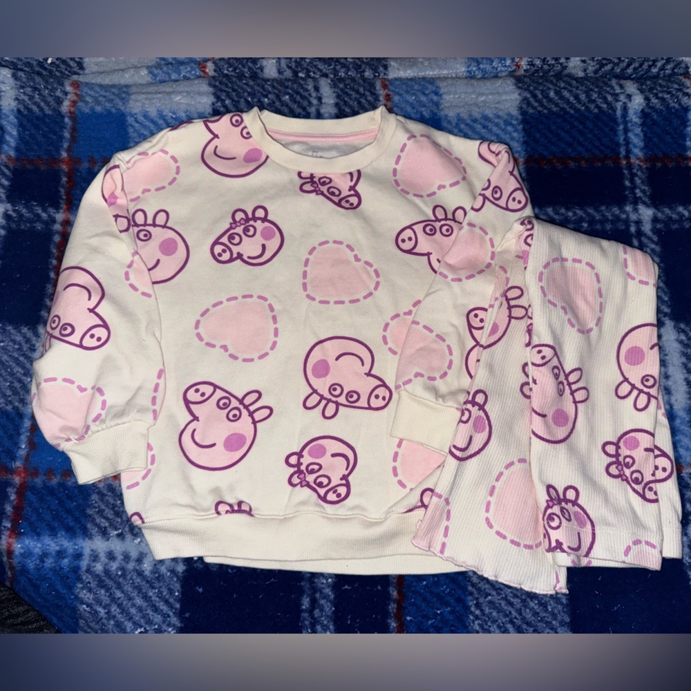 2/$20- Peppa Pig Pink and White Sweatsuit Set